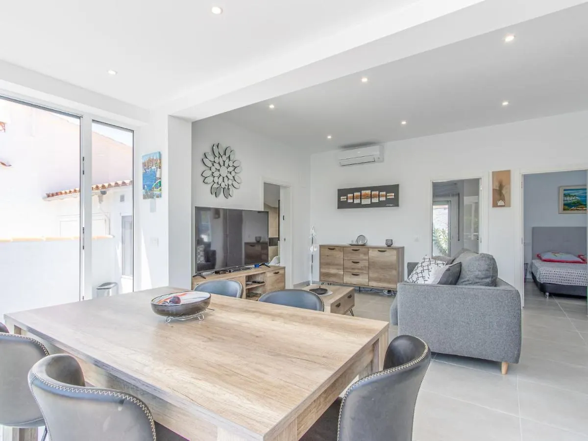 Villa Girones By Interhome Roses