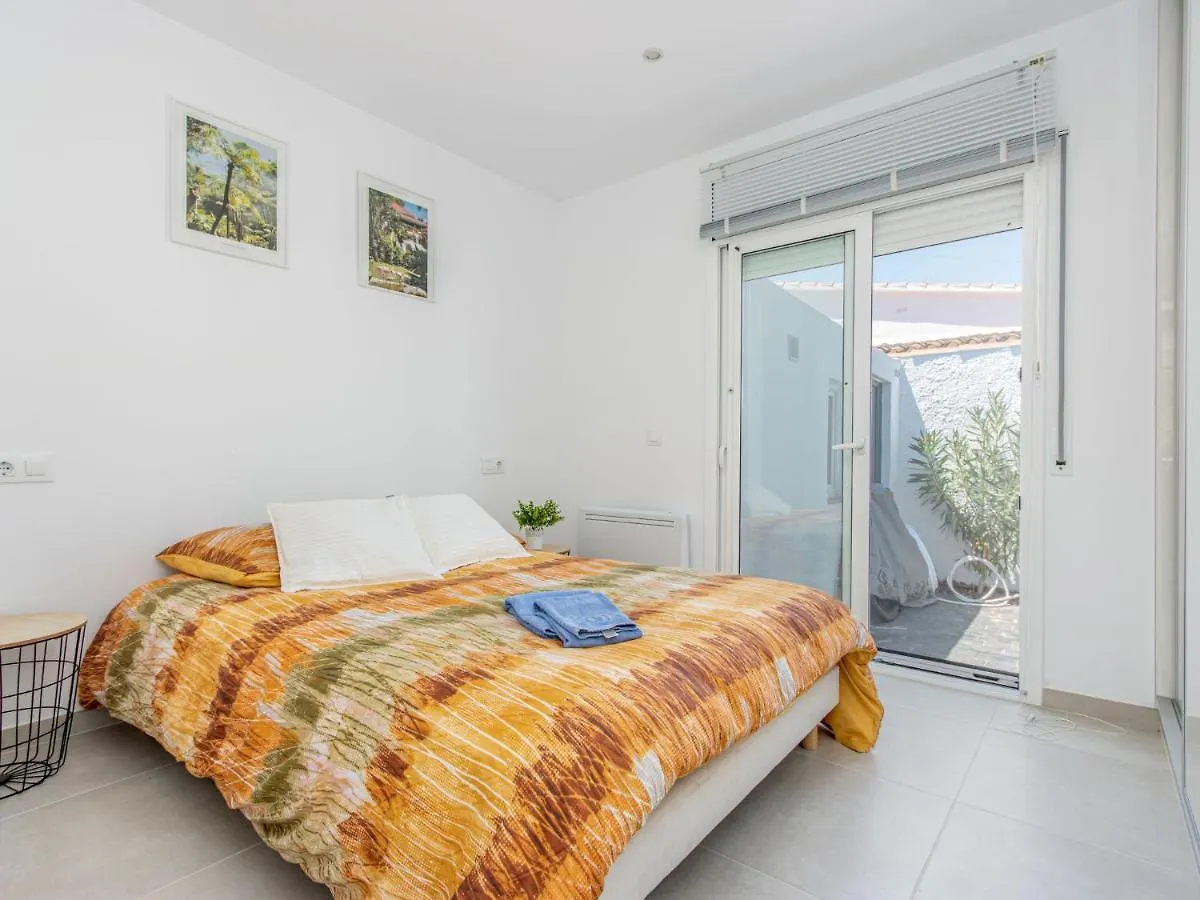 Villa Girones By Interhome Roses